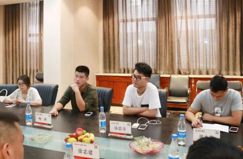 恒大集團蒞臨群升門業(yè)考察，對新型避難間防火門予以肯定