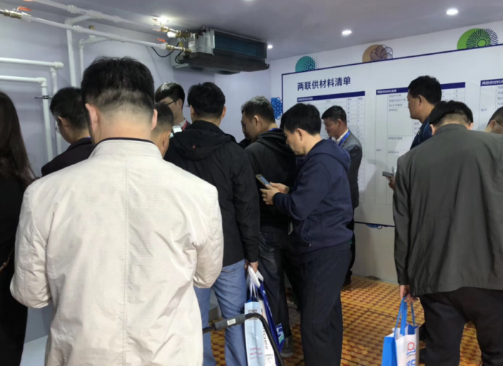 上海熱泵展開展首日，伊蕾科斯空氣能展區人氣爆棚！