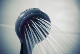 80年代老房選熱水器很難？看一下這對(duì)90后夫妻的經(jīng)歷