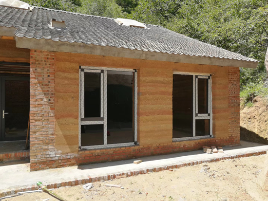 農村自建房封窗戶安裝斷橋鋁門窗，便宜又安全 