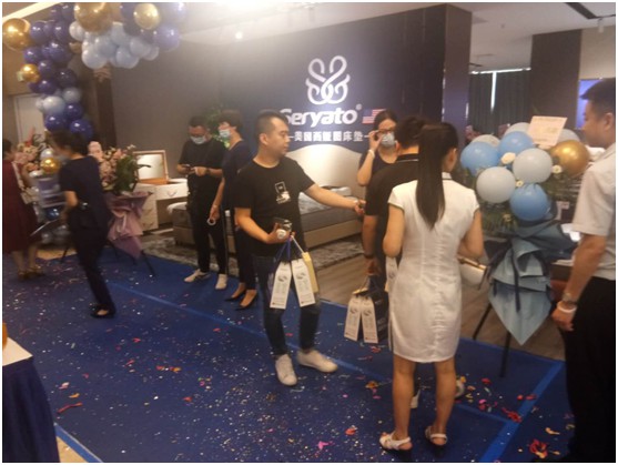 榮耀起航 西婭圖蘇州旗艦店盛大開(kāi)業(yè)!